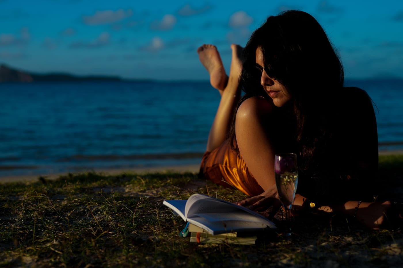 Bain Boeuf Photo Shoot Girl with Book and Wine on Beach