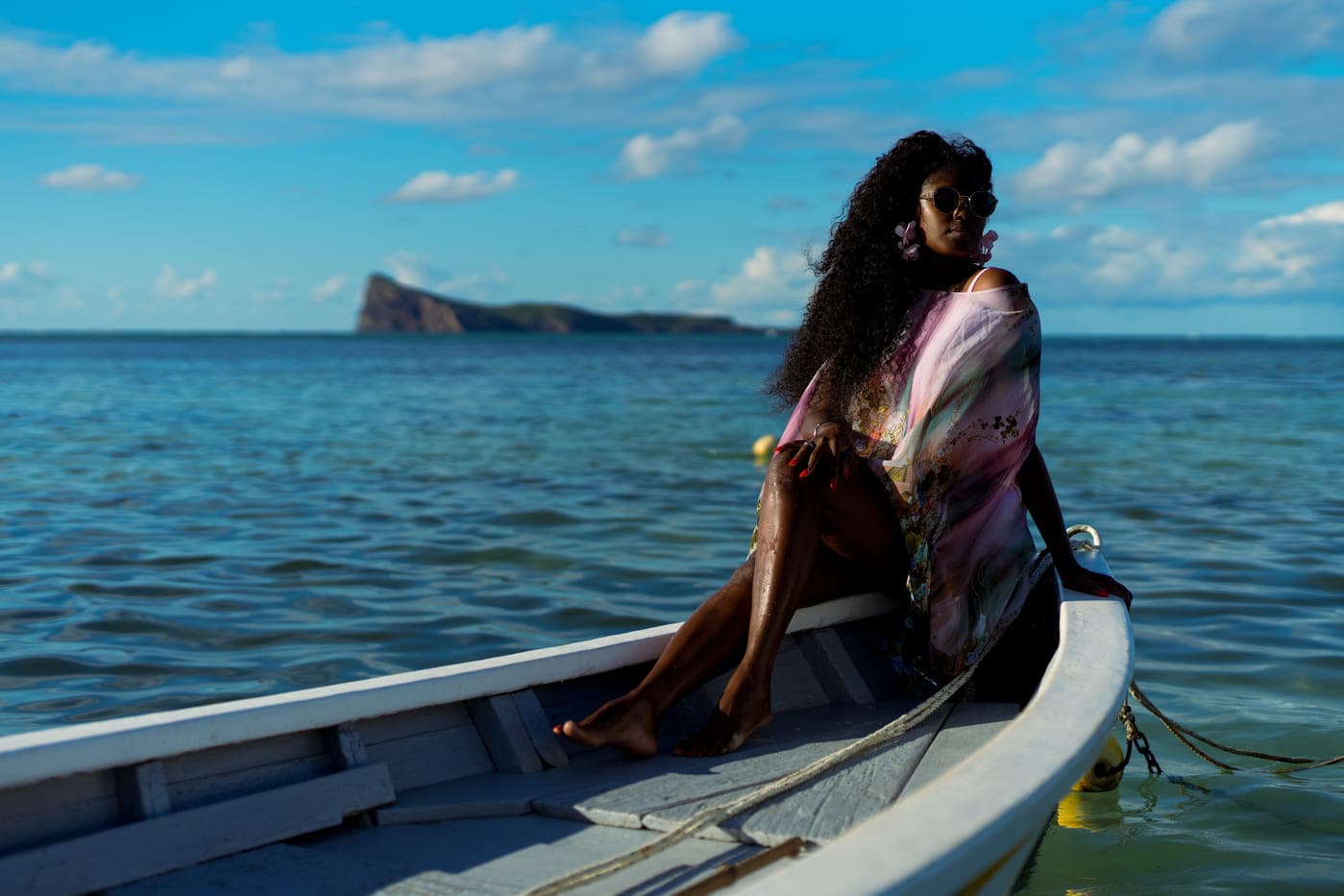 Bain boeuf woman boat portrait mauritius