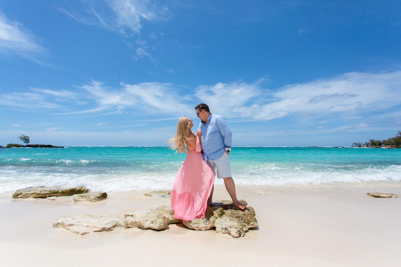 Romantic couple rocks tropical beach mauritius